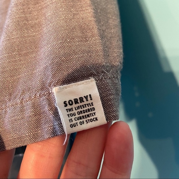 💥5/$25 Men’s Divided  button up top - Picture 3 of 6